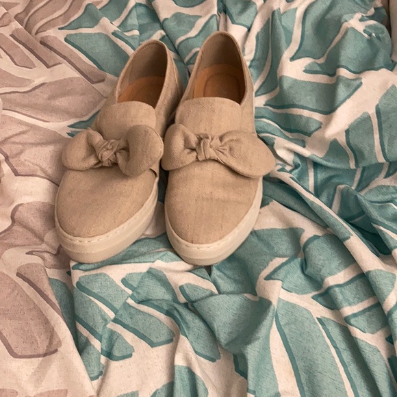 Sketcher shoes size 8 1/2 - Picture 1 of 1